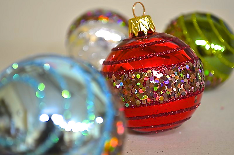 Üveg dísztárgyak a karácsonyfák dekorációk Kozmin Lengyelország